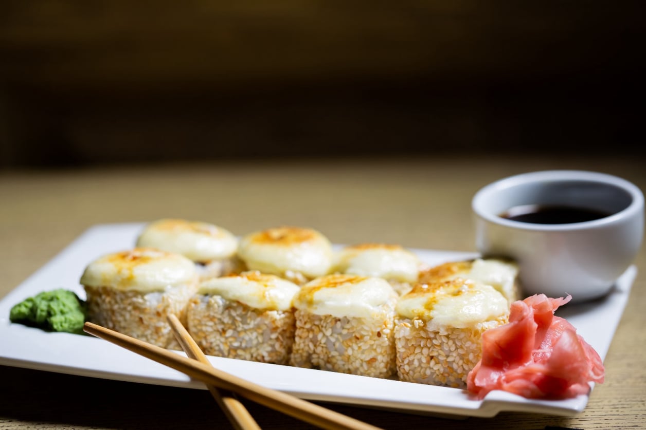 Chicken Roll - SUSHI BAR RADAUTI